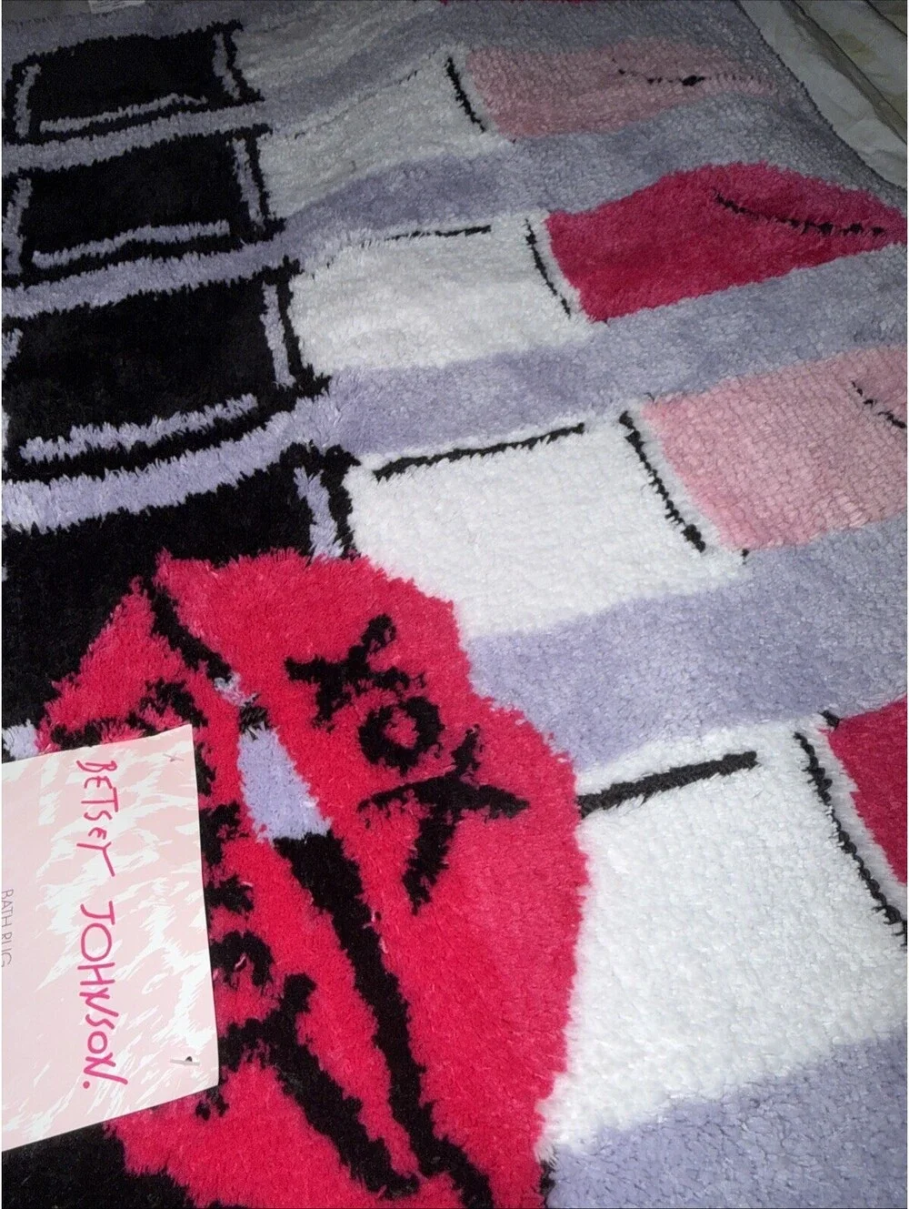 Betsey Johnson Pink Purple Lipstick Soft Bathroom Bath Mat Rug Rubber Back